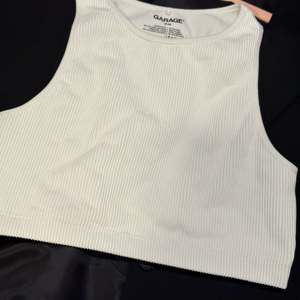 garage white top